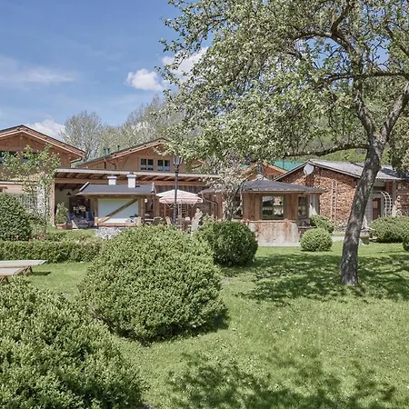 Апартаменты Buxgarten Эц